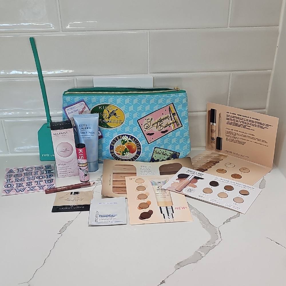 Estee Lauder Blue Travel Makeup Bag with Tags
